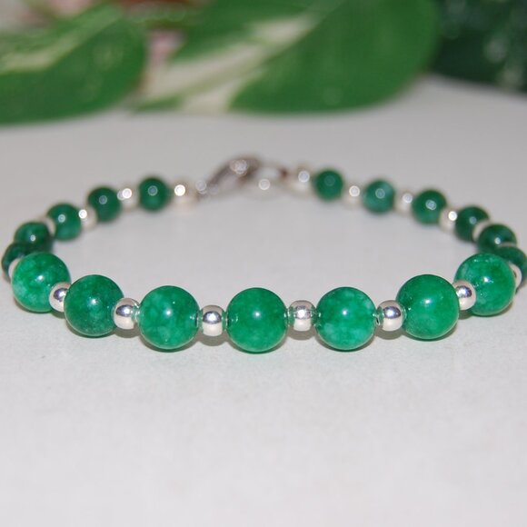 Green Jade Bracelet,Clasp Closure Bracelet,Green Jade Stone Bracelet - Picture 2 of 3
